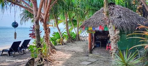 Eco cabanon Vaiana plage privée (Eco cabanon Vaiana plage privee) in หัวไฮน์ ไอซ์แลนด์