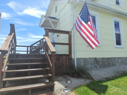 Country Charm on the Sandusky Live Music Nearby in فريمونت