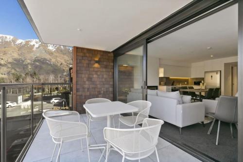 Rihir Apartment at the base of Coronet Peak - image 8