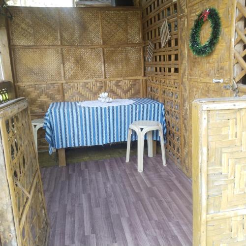 シャーリーズ コテージ (Shirley's Cottage - Pamilacan Island) in パミラカン アイランド