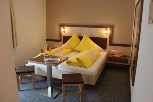 Haus Alpina & Landhaus Schopf in Langenfeld