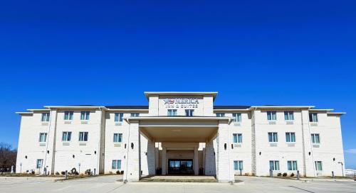 . Merica Inn & Suites