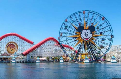 Magic Key Two-Bedroom Escape Near Disneyland With Free Parking