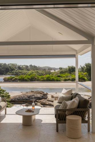 Nomaya Waterfront Getaway in Currarong