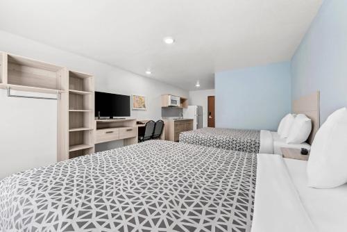 WoodSpring Suites Oak Ridge Knoxville - image 10