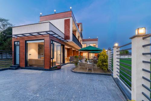 VanaSutra Resort By Alaya Stays in Kharakmaf