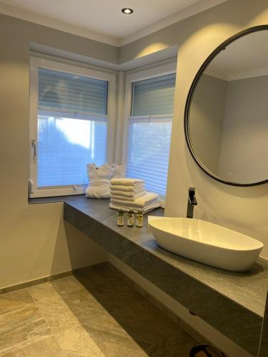 Bathroom, Dahoam by Sarina - Die Homebase in Schuttdorf
