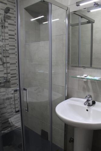Apartamentos Bolonia Paraiso - image 10