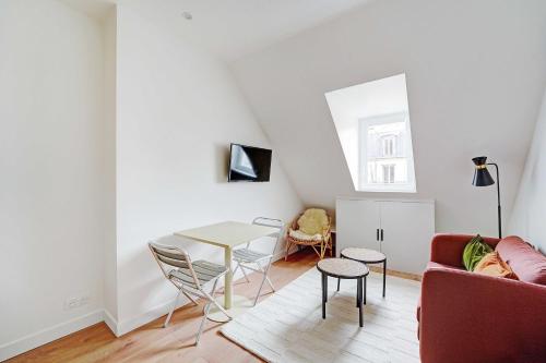 Comfortable and modern 2P studio - 16th Paris - image 8