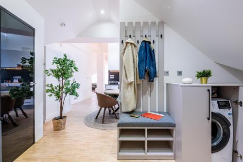 Prague Days - Three Bedroom Apartment with Terrace and AC - image 11