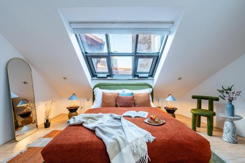 Prague Days - Three Bedroom Apartment with Terrace and AC - image 9