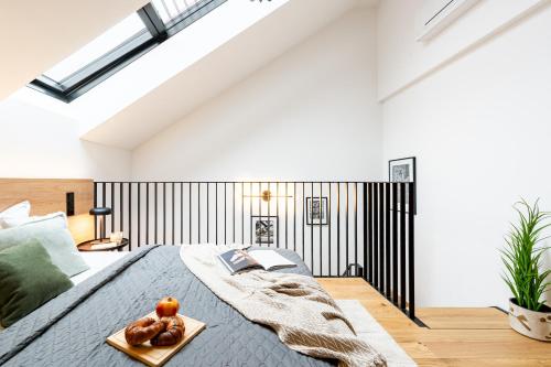 Prague Days - One Bedroom Apartment with Garage and Workspace - image 4