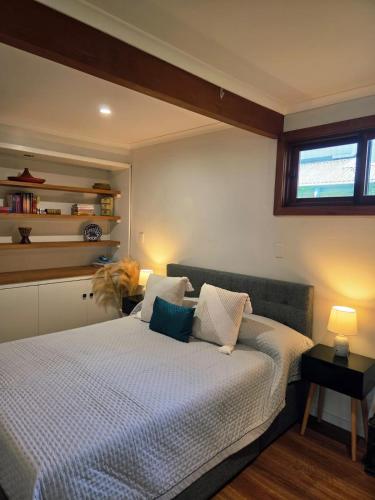 Leafy Suburb Oasis with Comfort and Charm in Upper North Shore