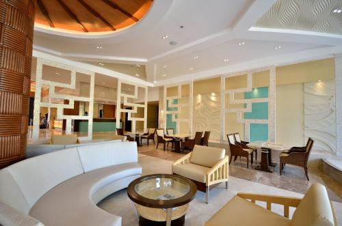 Lobby, Henann Resort Alona Beach in Bohol