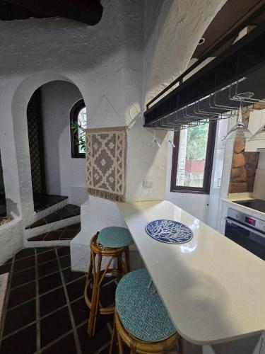Tropical Spanish Style Cabana - New Listing! in Marrickville