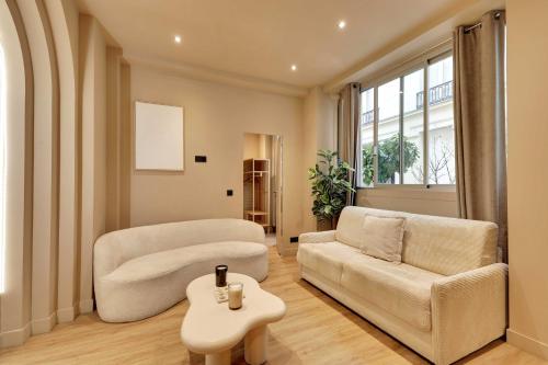 Elegant Home - 5BD/12P - Heart of 'Le Marais' - image 7