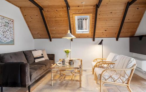 2 Bedroom Pet Friendly Home In Thisted in زيستيد