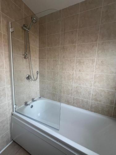 Liverpool Daffodil House - 3 Bed - Close to Sefton Park & Lark Lane in Toxteth