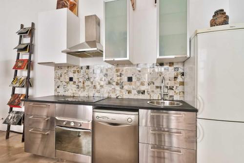 Spacious Apartment 1BR 2P – Auteuil - image 9