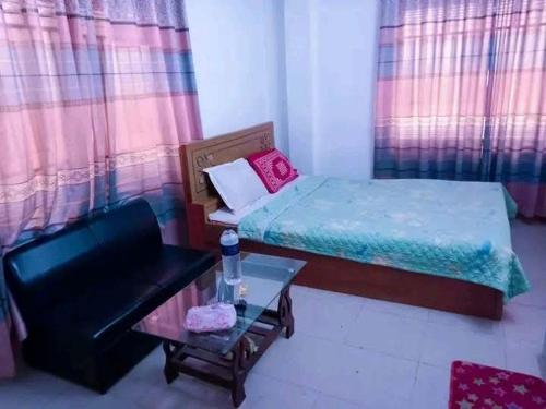 রোজ ভ্যালি আবাসিক হোটেল (রোজ ভ্যালি আবাসিক হোটেল) in Narayanganj