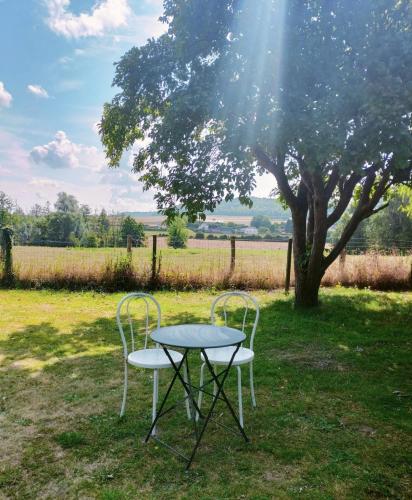 Cottage de Vardes in Montroty