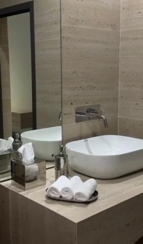Bathroom, شاليه ترف in Al Hambar