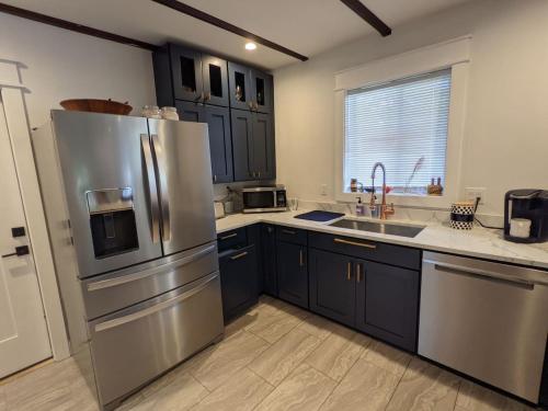 Carriage House Apartment Close to Legoland NY in 戈申