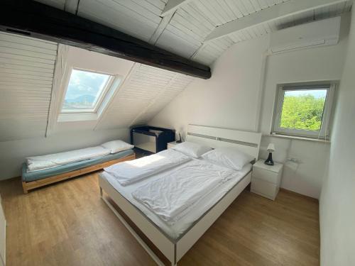 VILA ADA - 4 Cosy Apartments, Ljubljana (photo 10)
