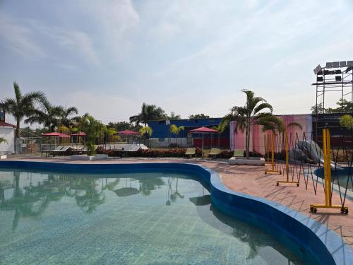 Skats, Shyam Resort in Kandva