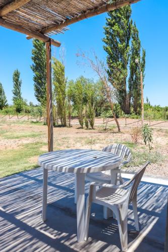 Cabañas de la bodega Romano-Pin (Cabanas de la bodega Romano-Pin) in 阿韋拉斯泰恩鎮
