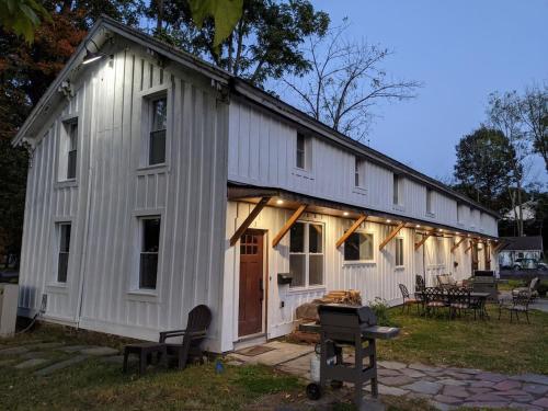 Hay Loft in Historic Barn - 4 Minutes to Legoland in 戈申