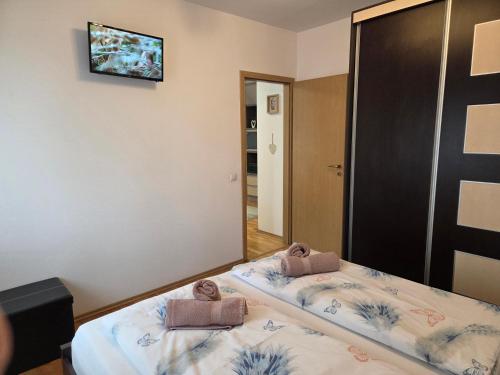 Smiley Apartment - image 2