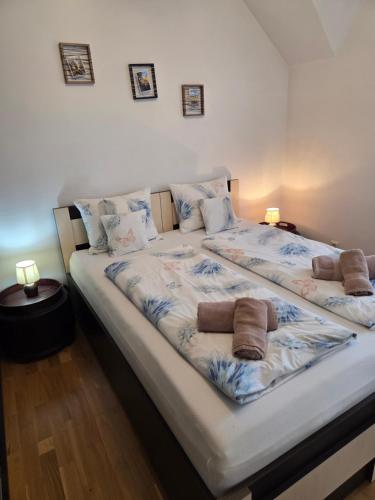 Smiley Apartment - image 4
