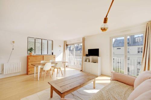 Spacious parisian apartment - 2BR 4P – République - image 6
