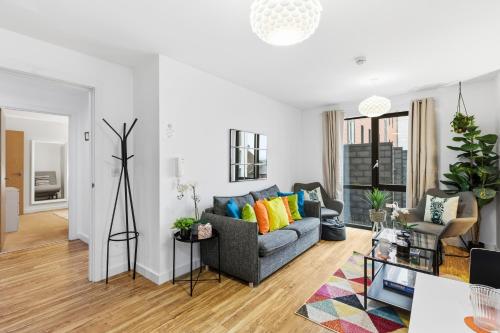 Central Liverpool Baltic Apartment Sleeps 7