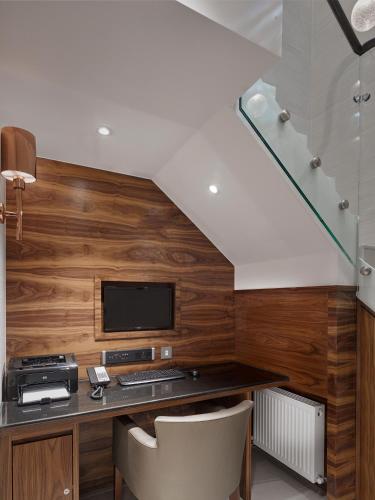 Norfolk Towers Paddington - main image