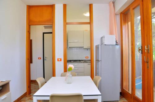 Modern flat with terrace for 5 guests - Beahost, Bibione (Foto 4)