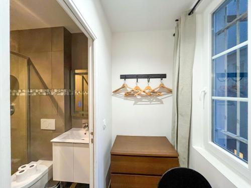 UrbanFlat 207 - Beautiful Studio in the center of Paris - image 7