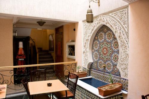 Hotel Bab Boujloud 4