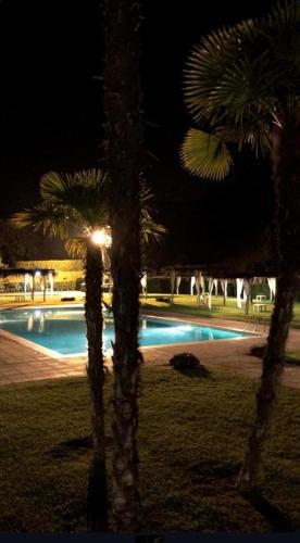 泳池, Agriturismo Rio Coverino in 希維塔卡斯特拉納