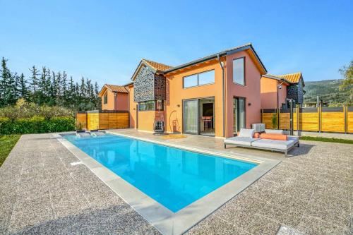 Villa Fire by Villa Plus gîte à louer Spasméni Vrísi