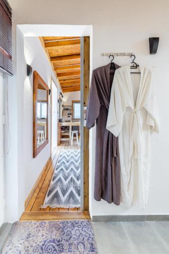 B4 BOUTIQUE – Zanzibar City