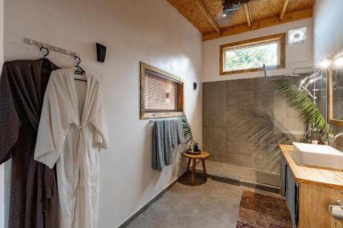 B4 BOUTIQUE – Zanzibar City