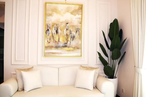 Bentley Luxury Suite - ON320 Colombo 02 - image 14
