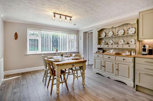 Iekārtas, 2 Bed in Gimingham oc-h27869 in Trimingham