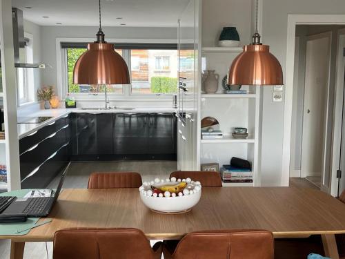 Stylish 3 Bedroom with Balcony and Amazing View in 多勒