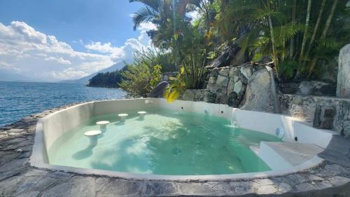 Apkārtne, Brillo Mio Lodge Atitlan in Tzununa