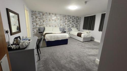 Room, family