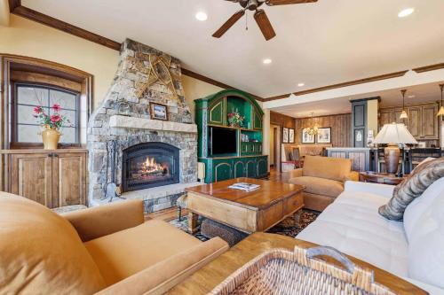 Two-Bedroom Apartment with Balcony