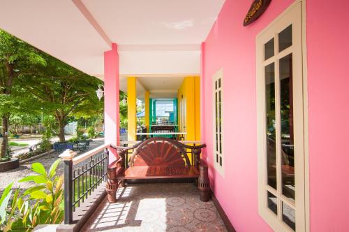 Facilities, Tum Baan Suan ตุ่มบ้านสวน near Namtok Phlio National Park